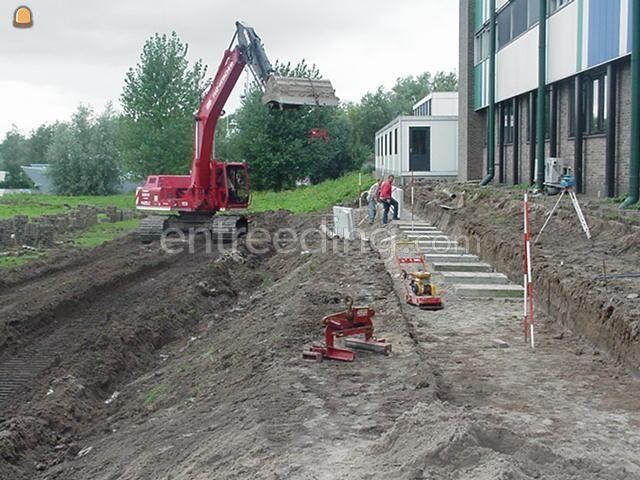 Projecten / werken Maken van talud met keerwanden
