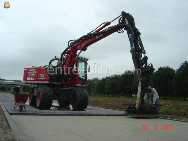 Atlas 1304 mach. straatwerk