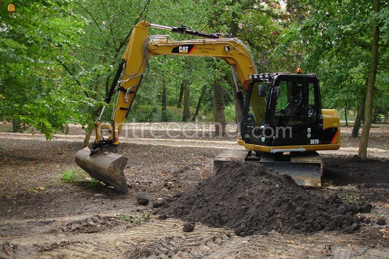 CAT 307D