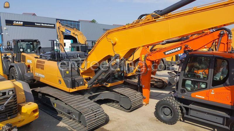 Case 300D Semi + GPS