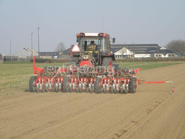 Accord uien zaaimachine