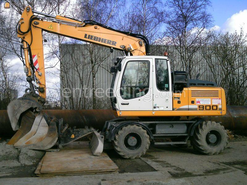 Liebherr A900C triple giek