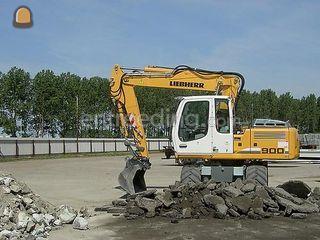 Liebherr A900C triple gie... Omgeving Hoekse Waard
