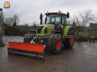 tractor met sneeuwschuif Omgeving Antwerpen