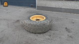 Volvo L110/L120 velg + Mi... Omgeving Alphen a/d Rijn