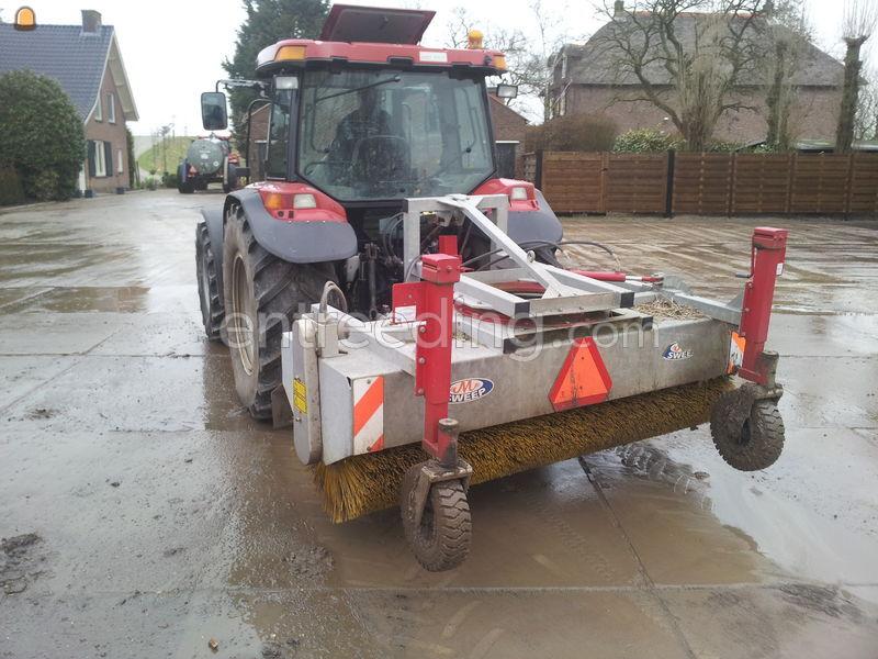 Case jxu 1100+rolbezem