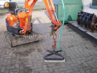 minigraver met zuignap Omgeving Zevenbergen