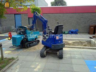 New Holland E09SR Omgeving Goes