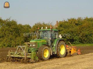 John Deere + frees/spit/k... Omgeving Enkhuizen