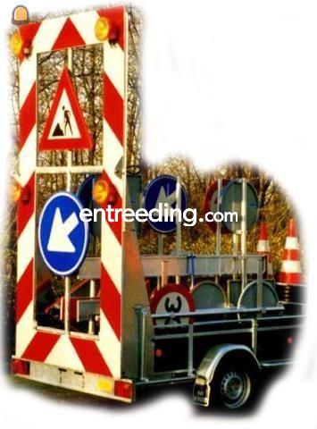 Actiewagen met halve rijbaanafzetting