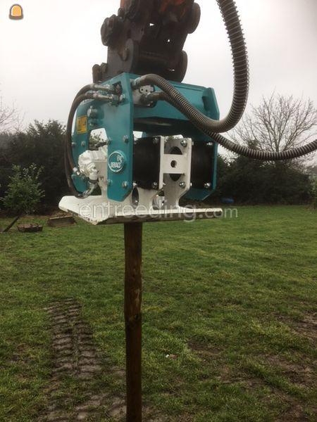 Minigraver met trilbok