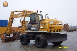 Hitachi ZX 130 W Omgeving Sliedrecht