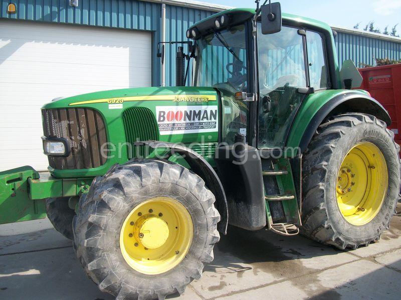 John Deere 6920