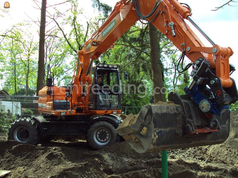Doosan 140W