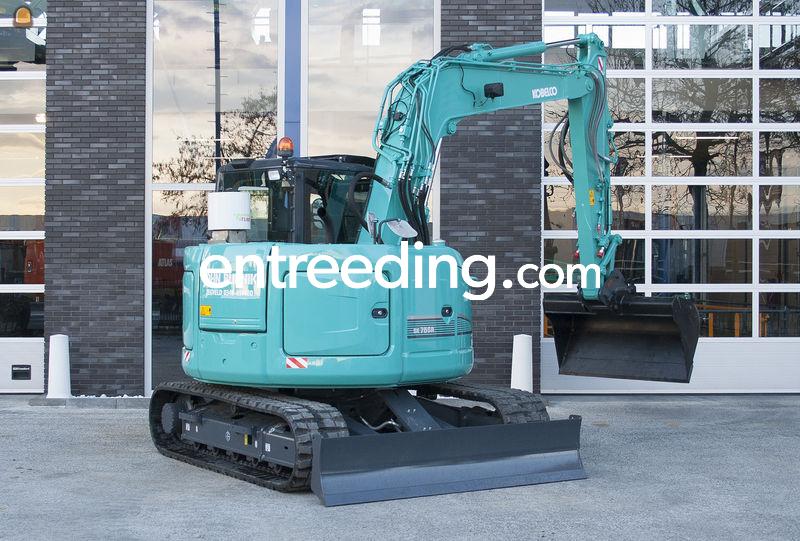 Kobelco SK75SR