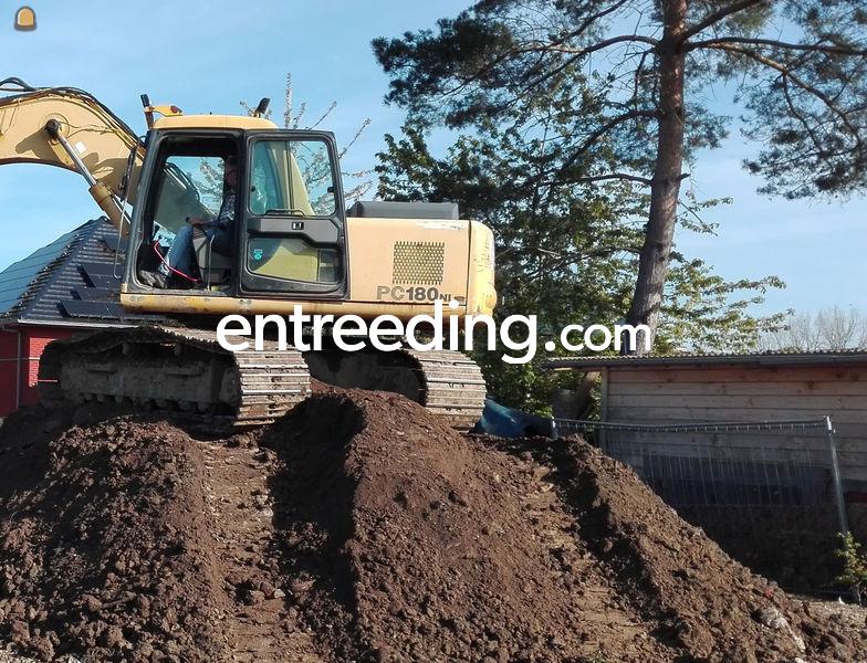 Ervaren machinist te huur, eventueel met graafmachine