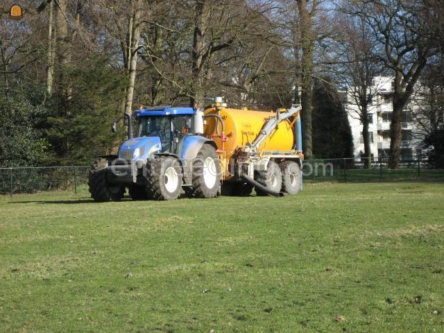 New Holland + Veenhuis 13 m3