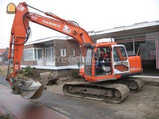 DAEWOO 130 Omgeving Kamerik