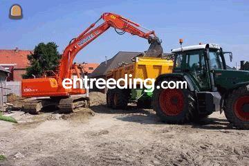 Tractor met Joskin dumper