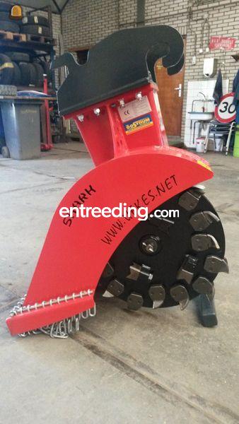 Midigraver met Stobbefrees