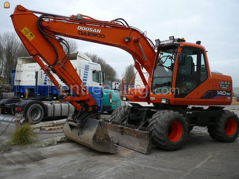 Doosan DX140