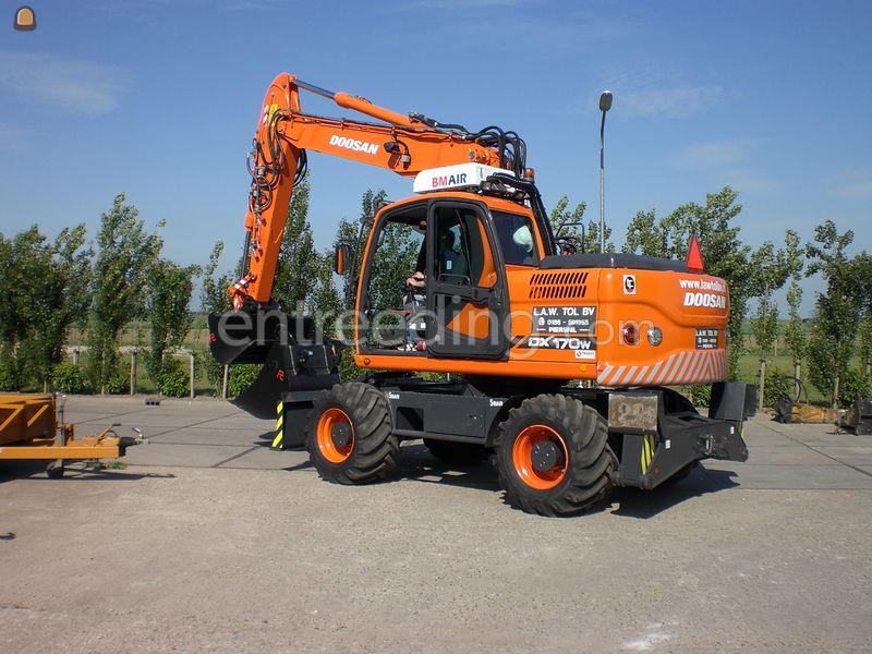 Doosan DX170