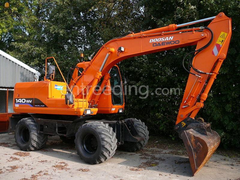 Doosan DX140