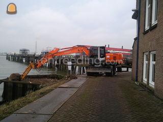 Hitachi ZX170-3 met L.M.B... Omgeving Hoekse Waard
