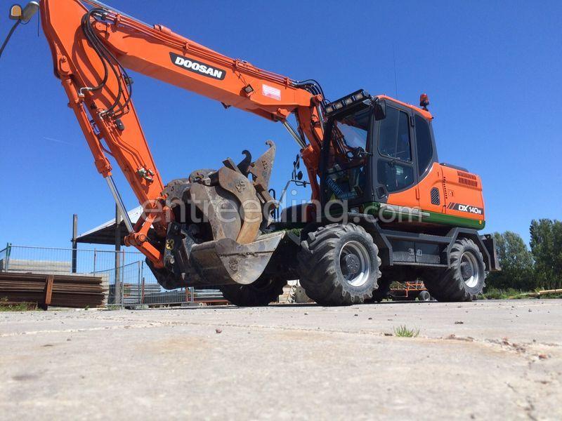 Doosan DX140w
