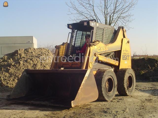 Case 85XT