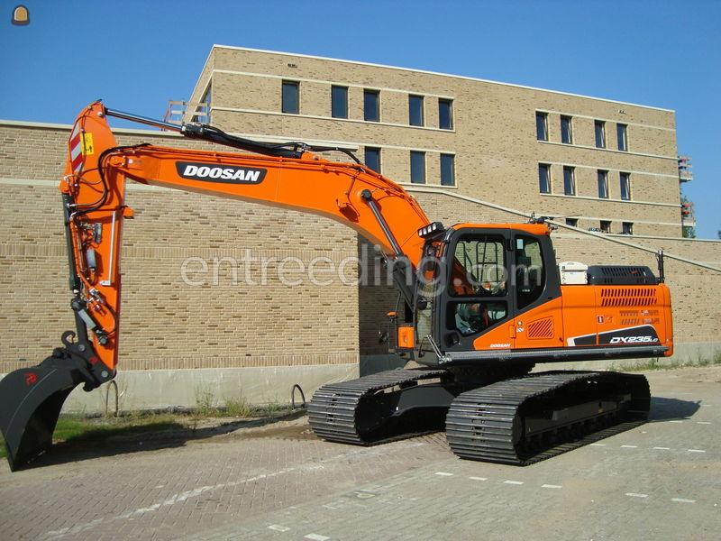 Doosan 235