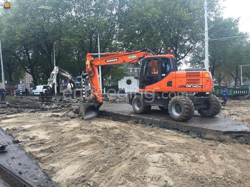 Doosan DX140W-3
