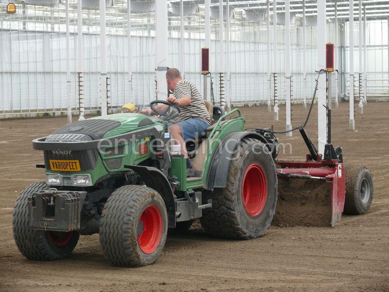 Fendt 211v Vario met Frapoma 2,00m