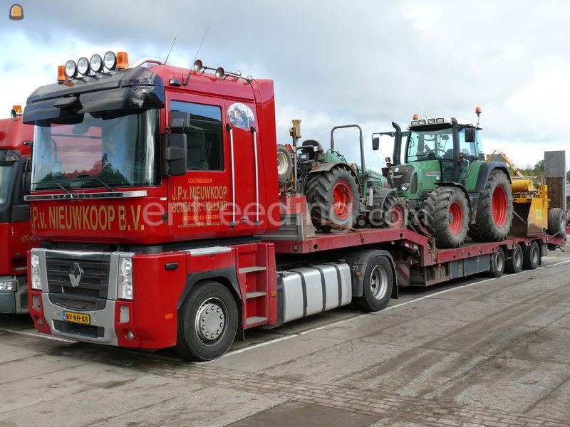 Renault Magnum met semi