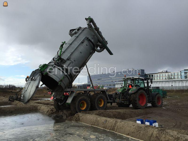 Case IH Puma 145 CVX + kiepende waterwagen