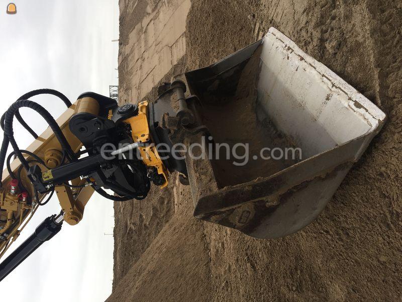 CAT 330F LRE - 16 meter