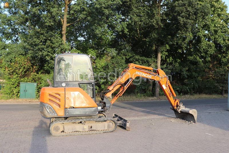 Hitachi ZX27