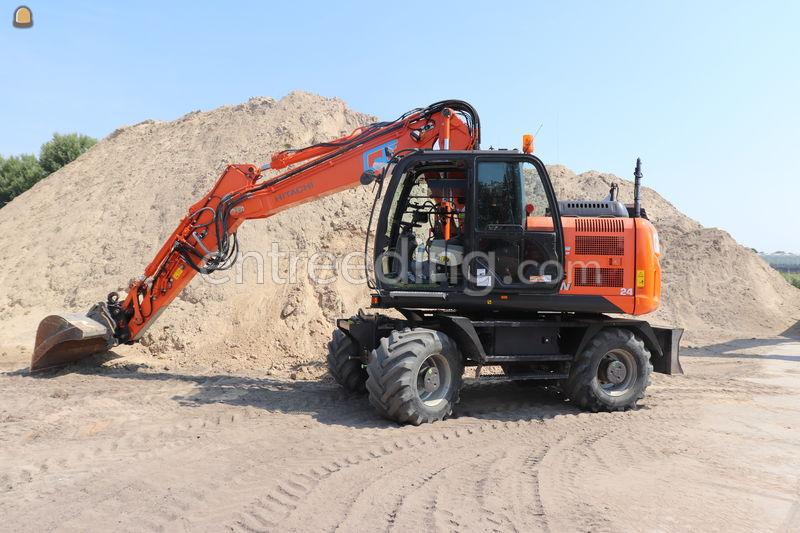 Hitachi ZX 140