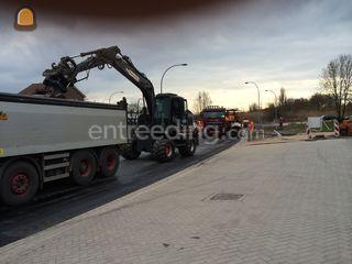 Komatsu PW140 Omgeving Den Bosch