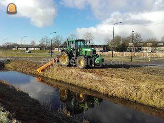 trekker met klepelmaaier Omgeving Purmerend