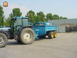 Traktor met driezijdige k... Omgeving Delft