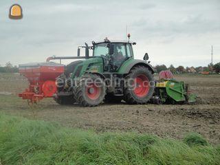 Fendt 824 met spitploeg e... Omgeving Zierikzee