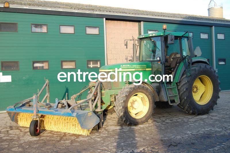 John Deere met AP veegmachine