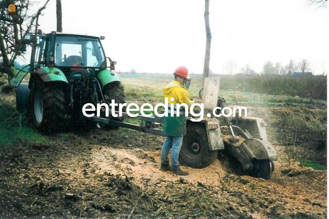 Deutz Agrotron 100 + stobbenfrees