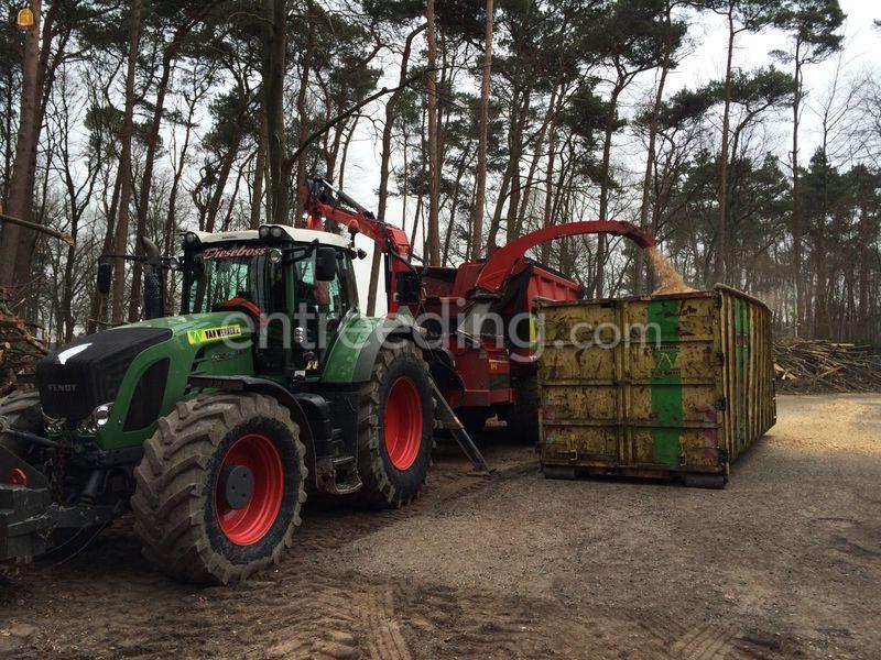 Trekker met Greentec houtversnipperaar