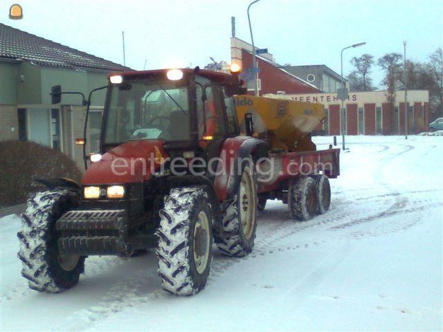 1x Newholland 105 PK