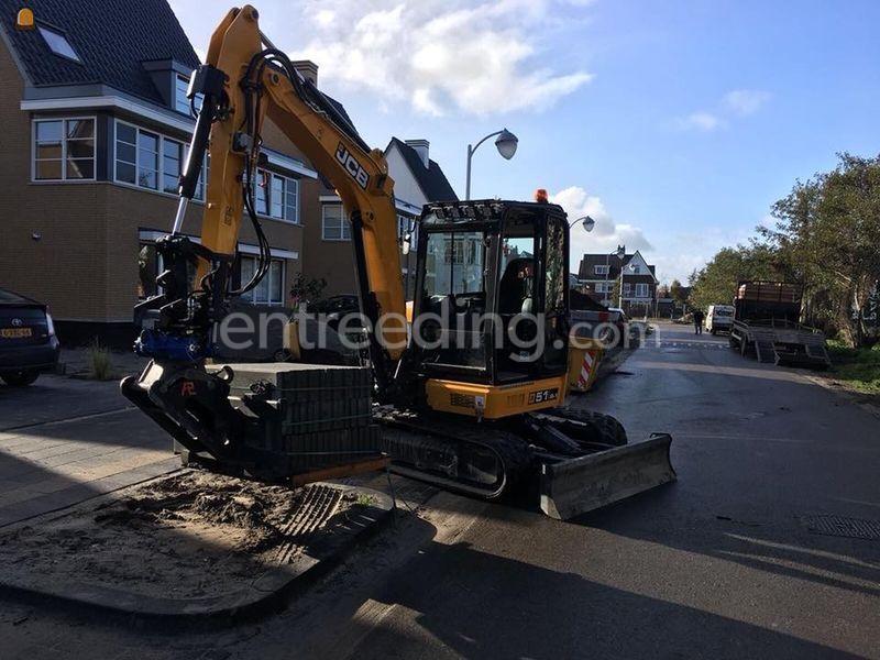 JCB 51-R midi-graver