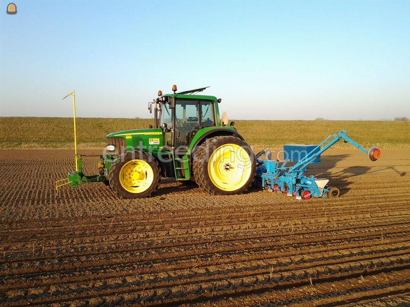 2 X John Deere + Bietenzaaier