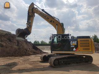 Caterpillar 326F+GPS Omgeving Roosendaal