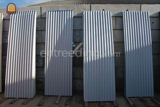 Nieuwe metalen golfplaten... Omgeving Breda